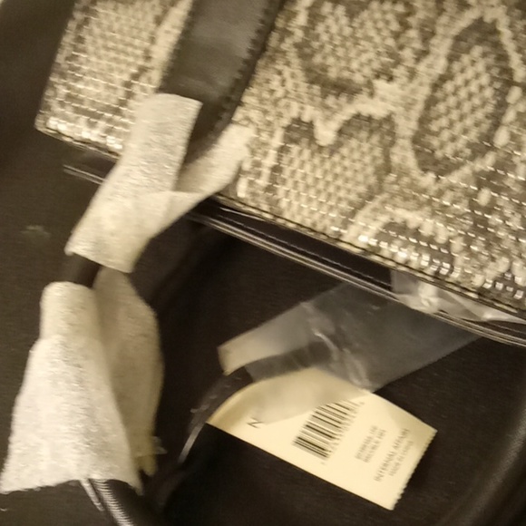 Handbag - Picture 8 of 8